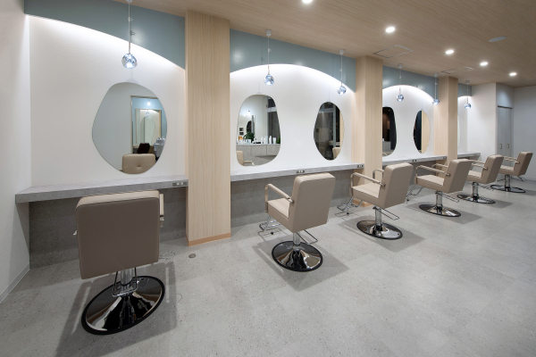 実績に『Hair Make Zeal Six 扶桑店』を追加しました。