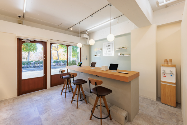 実績に『mon joujou』を追加しました。